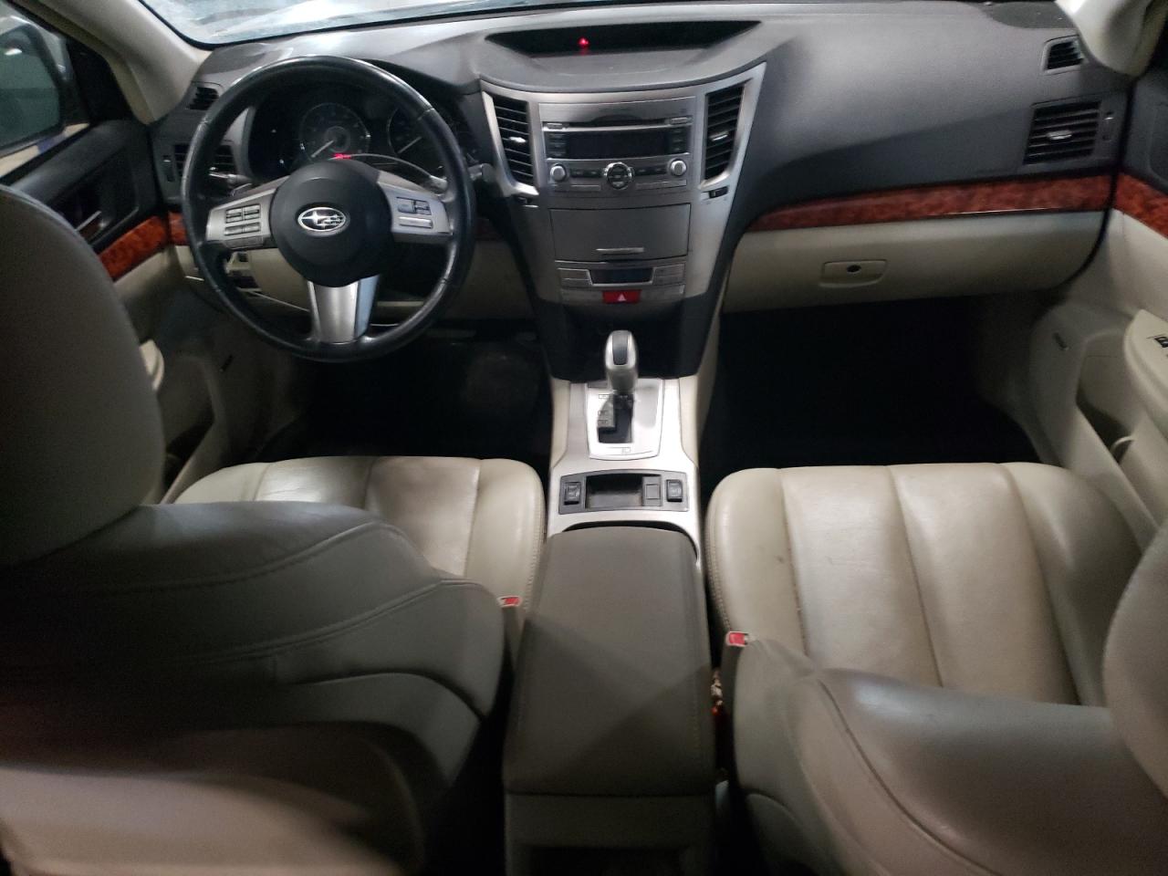 2011 Subaru Outback - Image 8