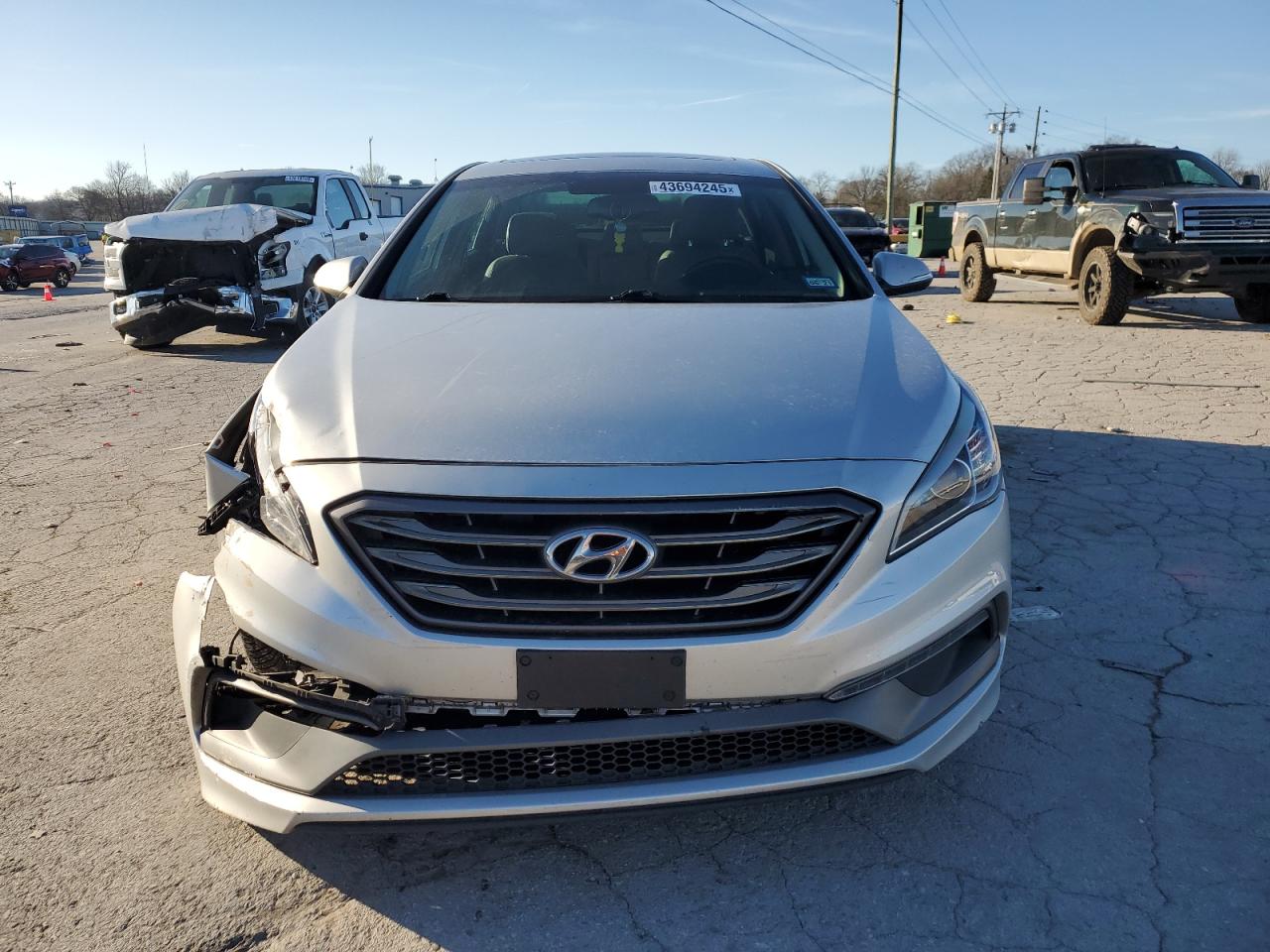 2017 Hyundai Sonata - Image 5