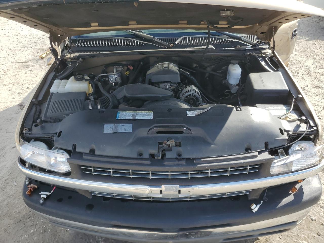 2000 Chevrolet Silverado - Image 11