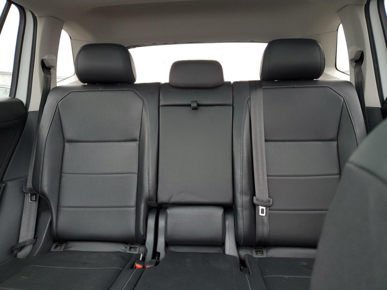 2019 Volkswagen Tiguan - Image 10