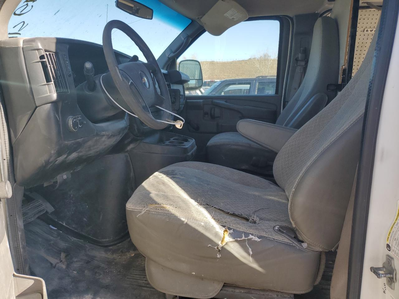 2012 Chevrolet Express - Image 7