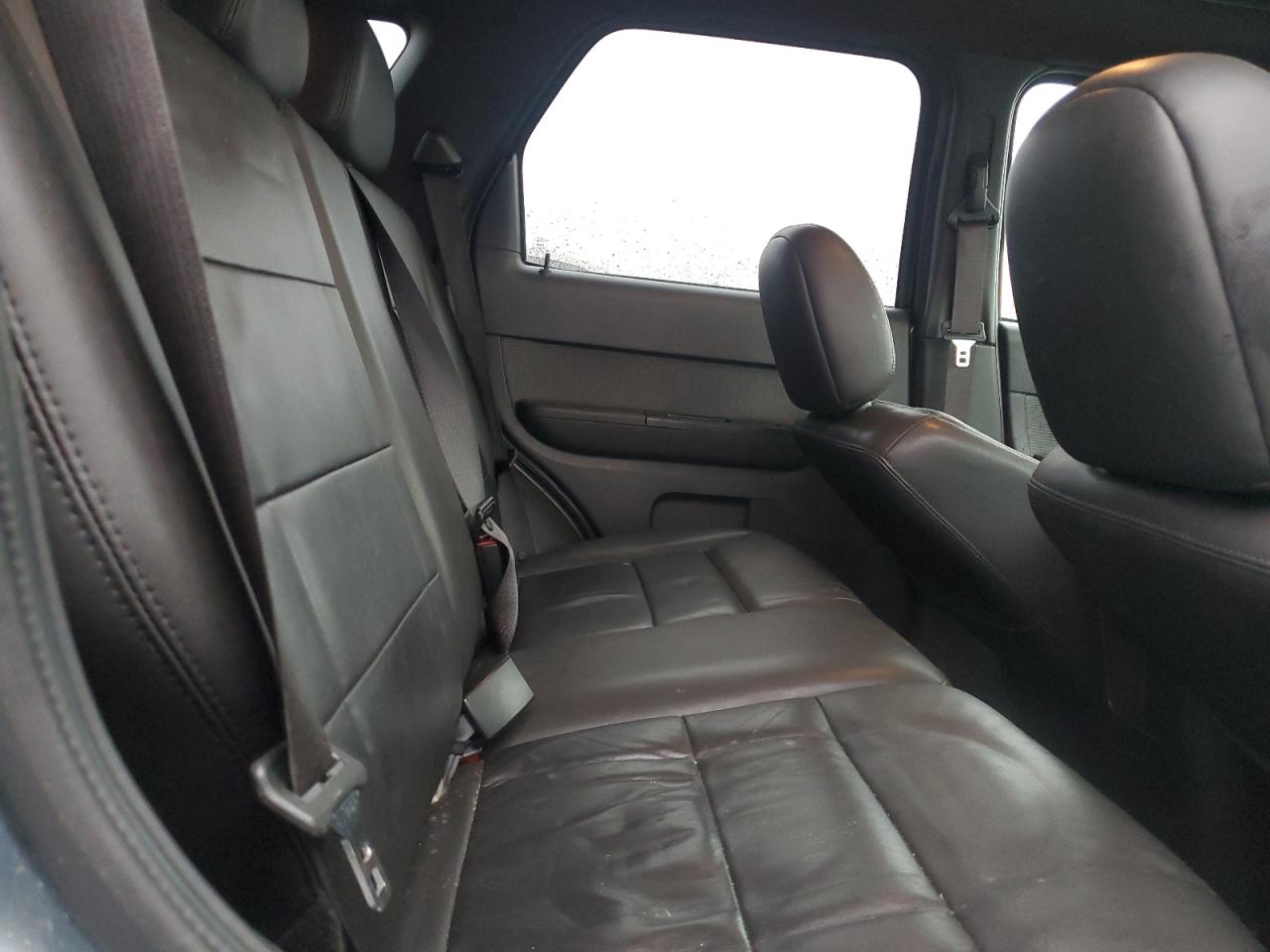 2012 Ford Escape - Image 11