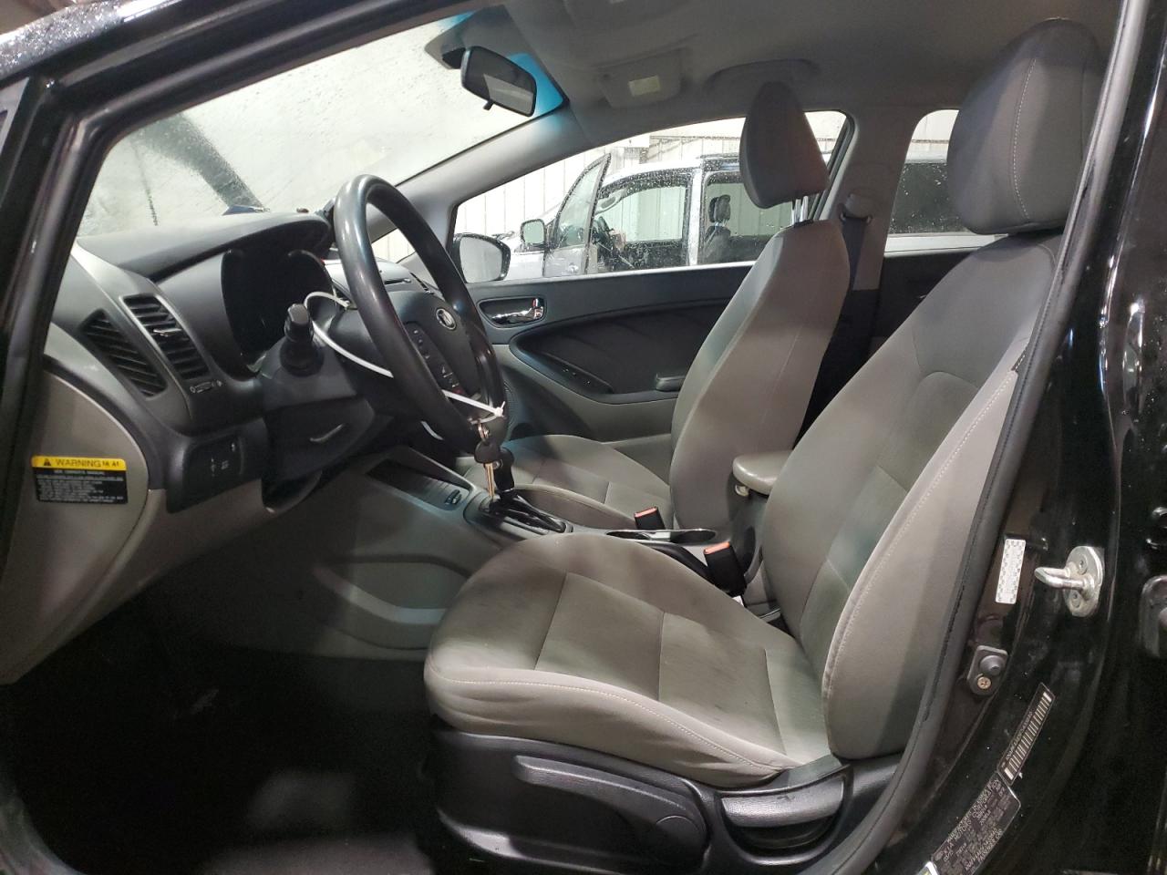 2015 Kia Forte - Image 7