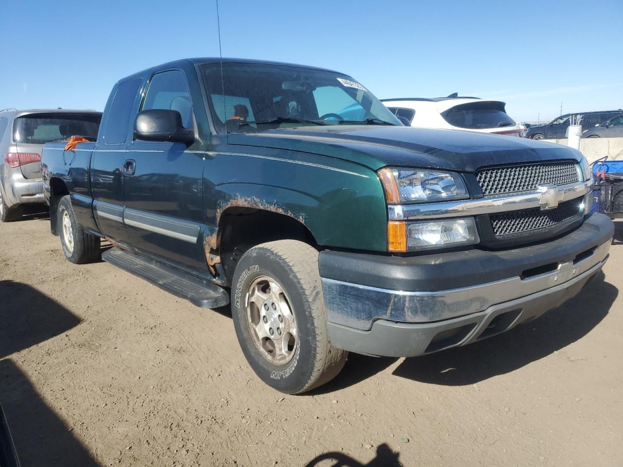 2004 Chevrolet Silverado - Image 4