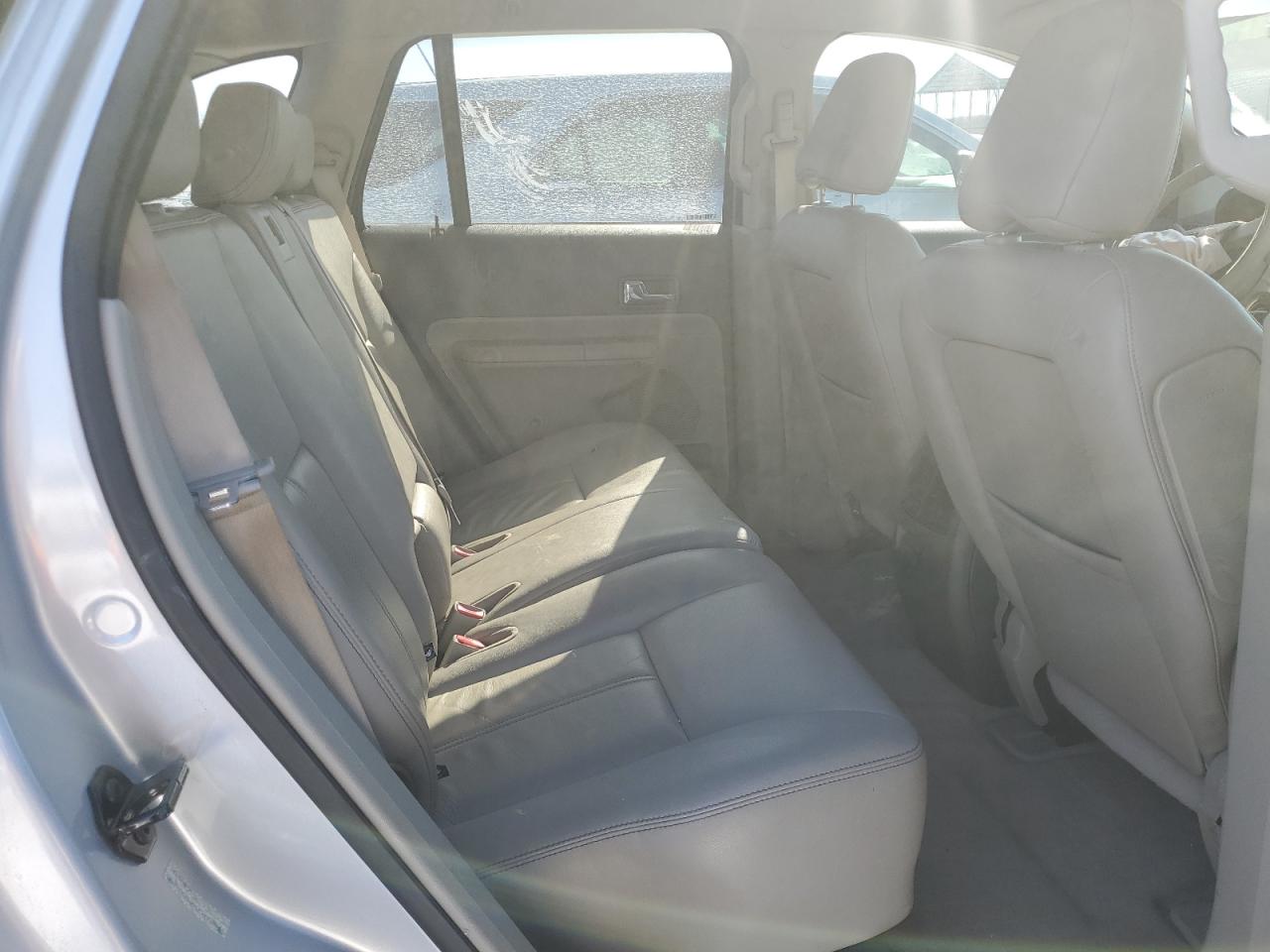 2010 Ford Edge - Image 11