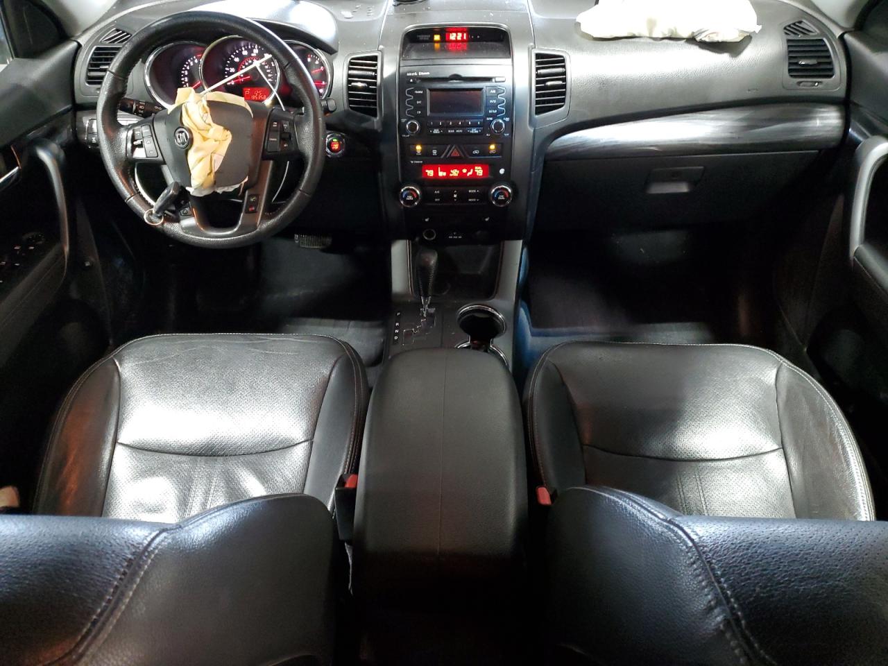 2011 Kia Sorento - Image 8