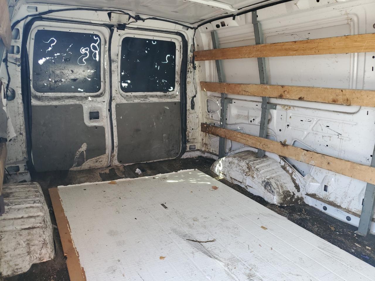 2013 Ford Econoline - Image 10