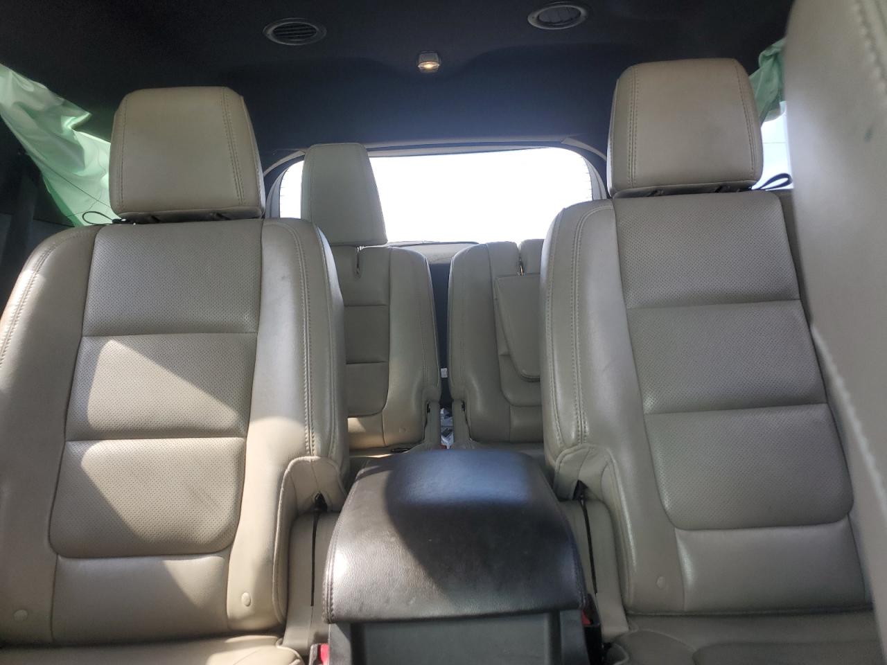 2012 Ford Explorer - Image 10
