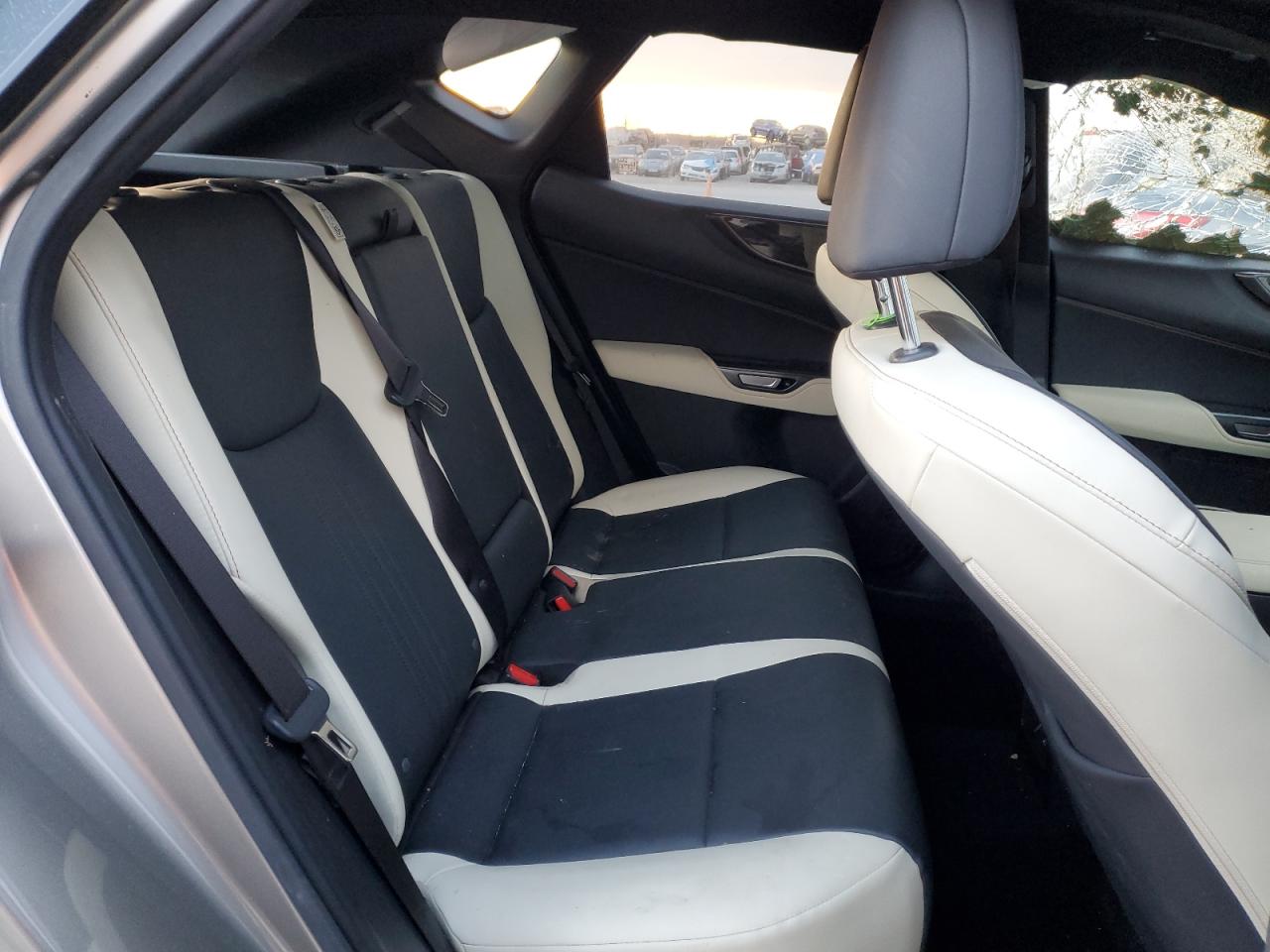 2022 Lexus NX - Image 11