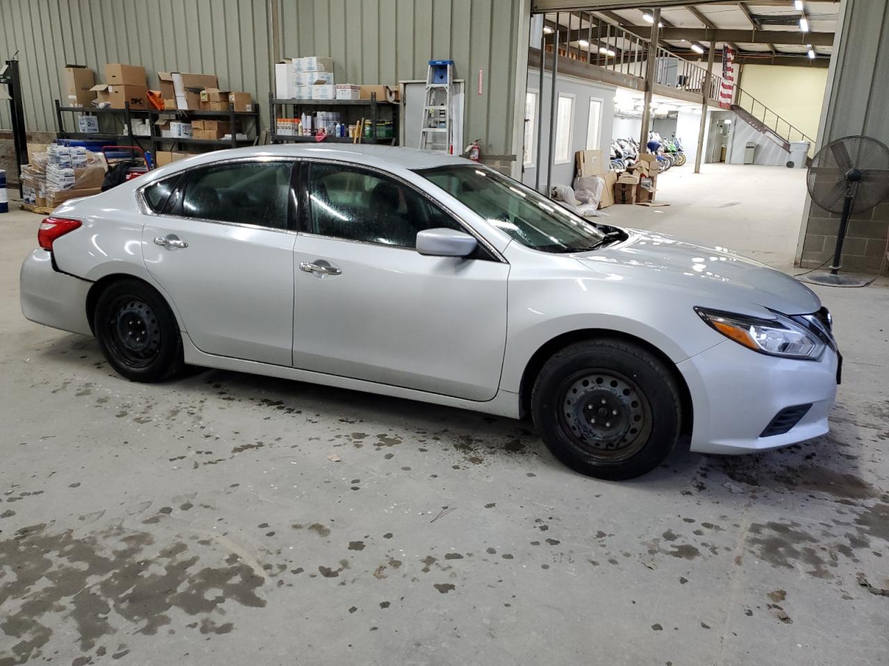2016 Nissan Altima - Image 4