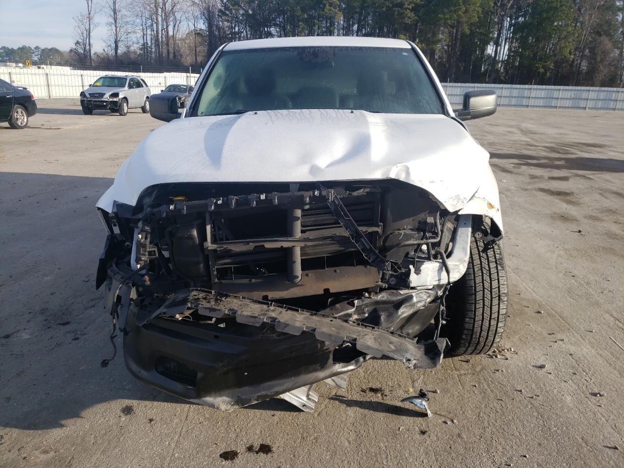 2016 RAM 1500 - Image 5