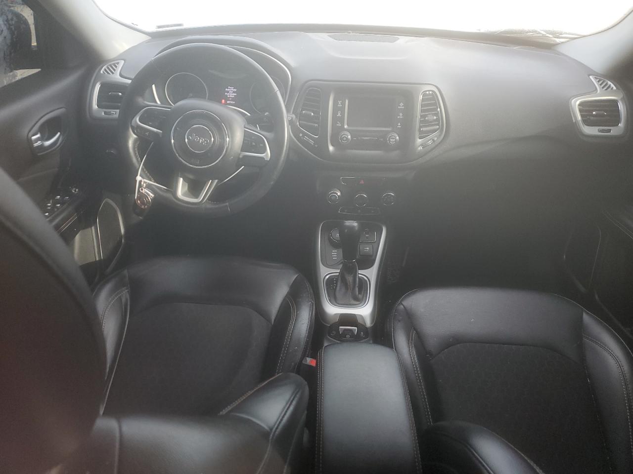 2018 Jeep Compass - Image 8