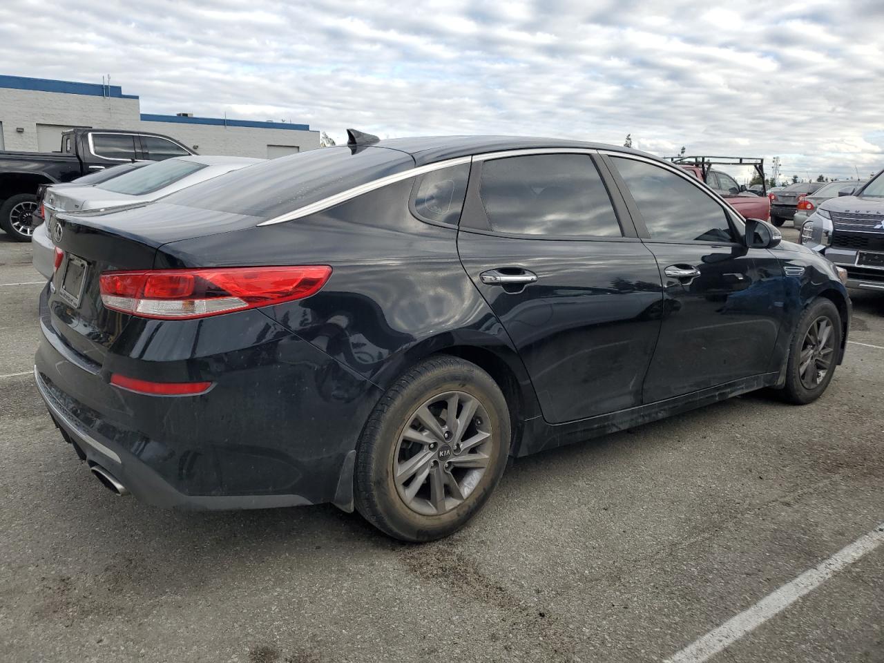 2020 Kia Optima - Image 3