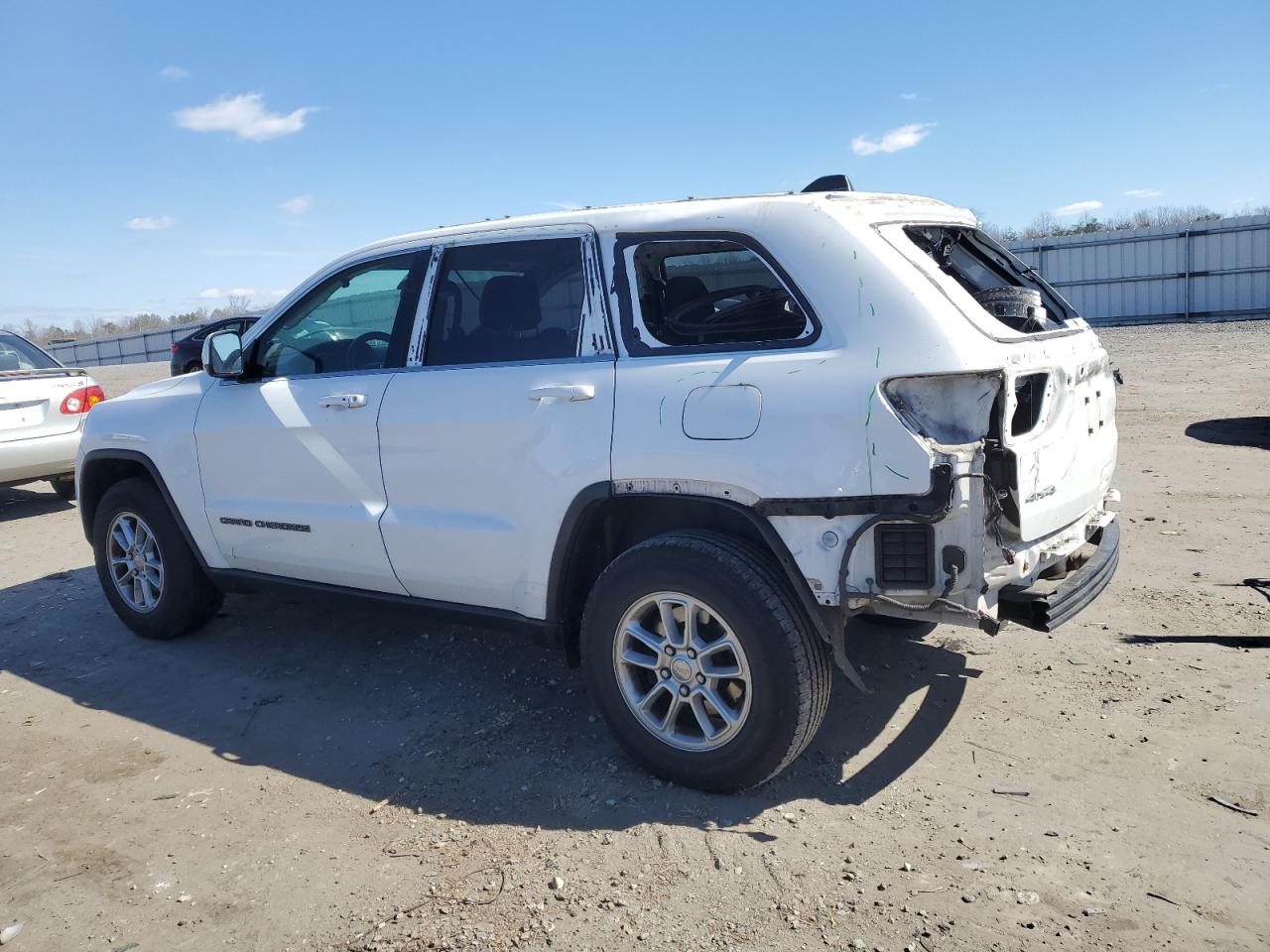 2019 Jeep Grand Cherokee - Image 2