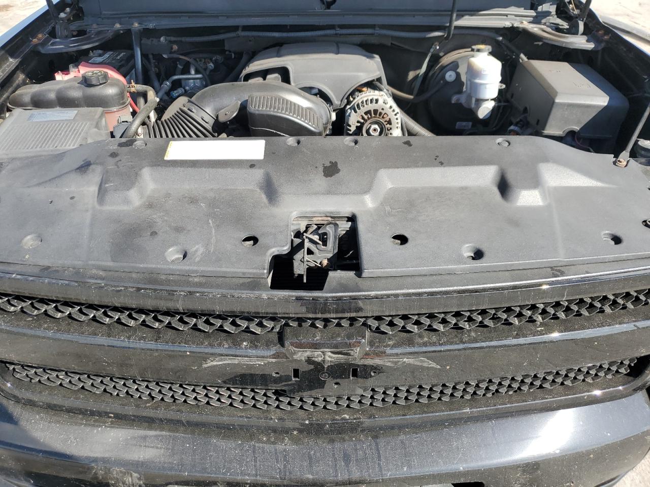 2009 Chevrolet Silverado - Image 11