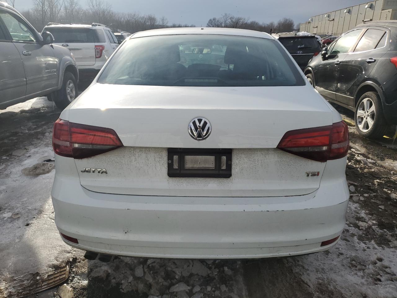 2016 Volkswagen Jetta - Image 6