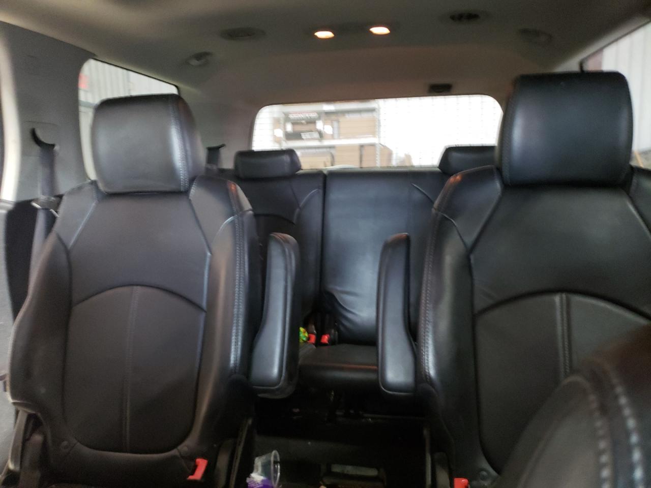 2014 GMC Acadia - Image 10