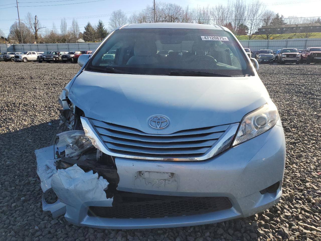 2015 Toyota Sienna - Image 5