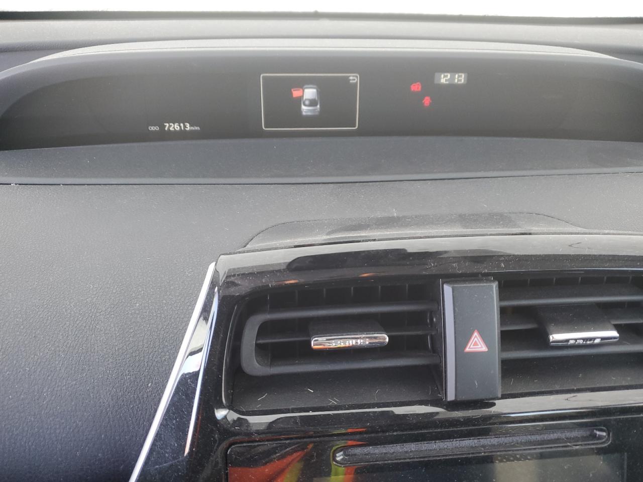 2017 Toyota Prius - Image 9