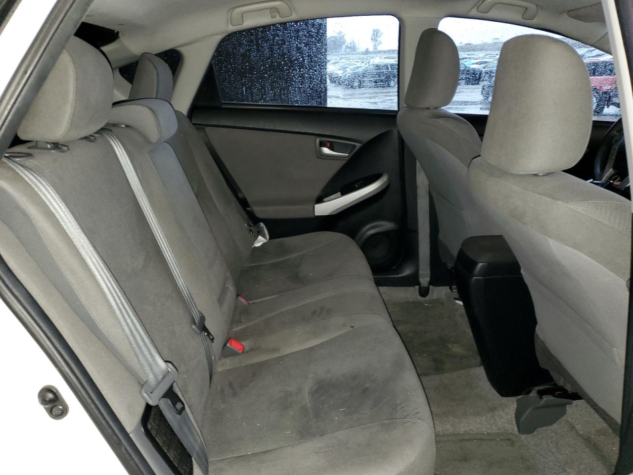 2014 Toyota Prius - Image 10