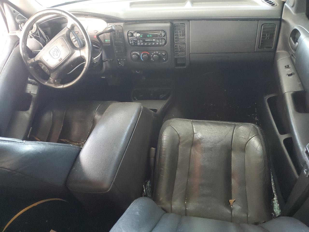 2002 Dodge Dakota - Image 8