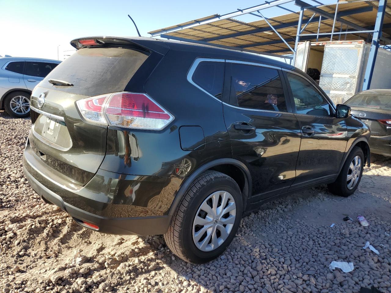 2016 Nissan Rogue - Image 3