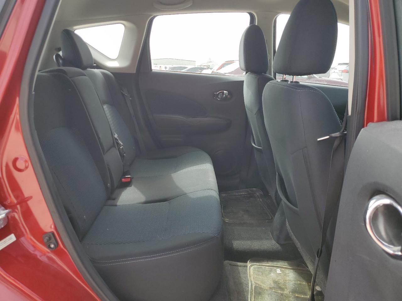 2015 Nissan Versa - Image 10