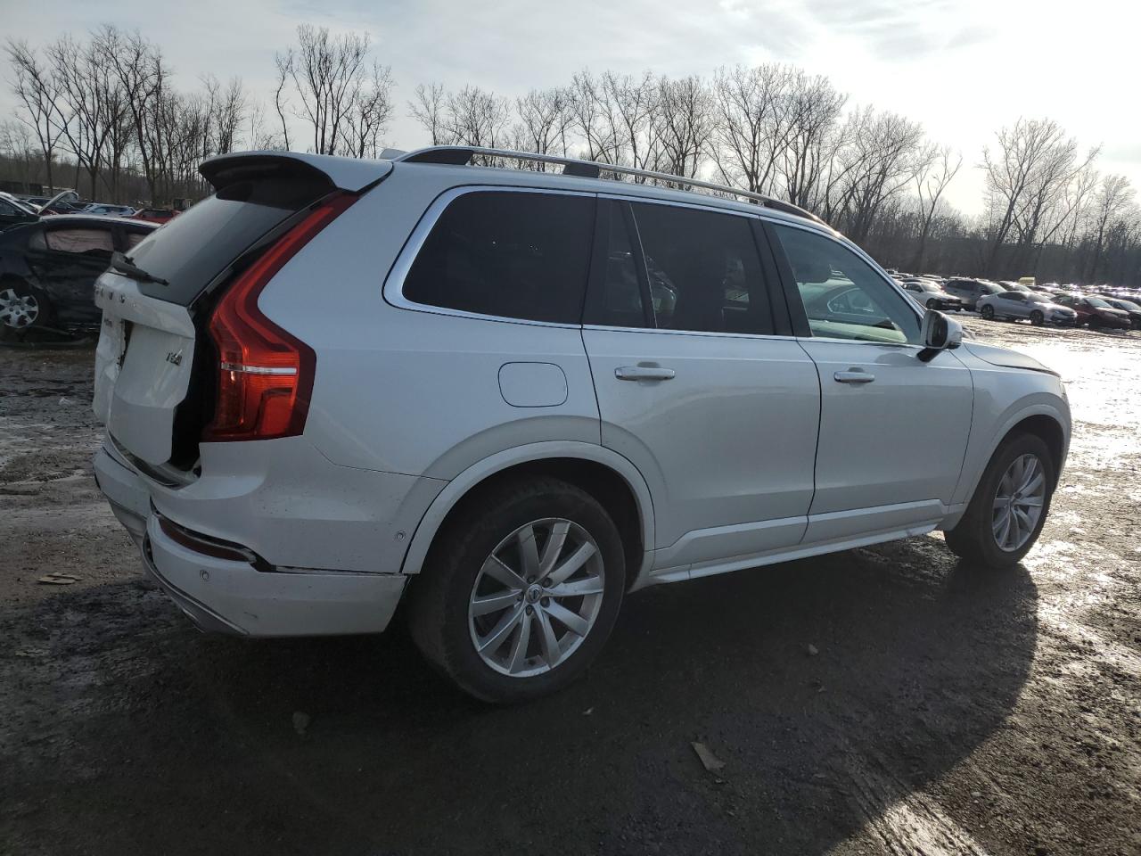 2016 Volvo XC90 - Image 3