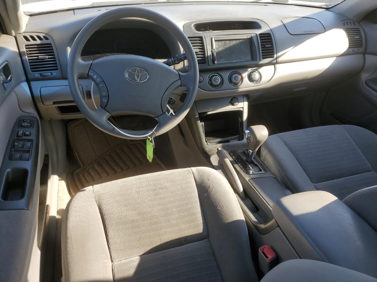 2005 Toyota Camry - Image 8