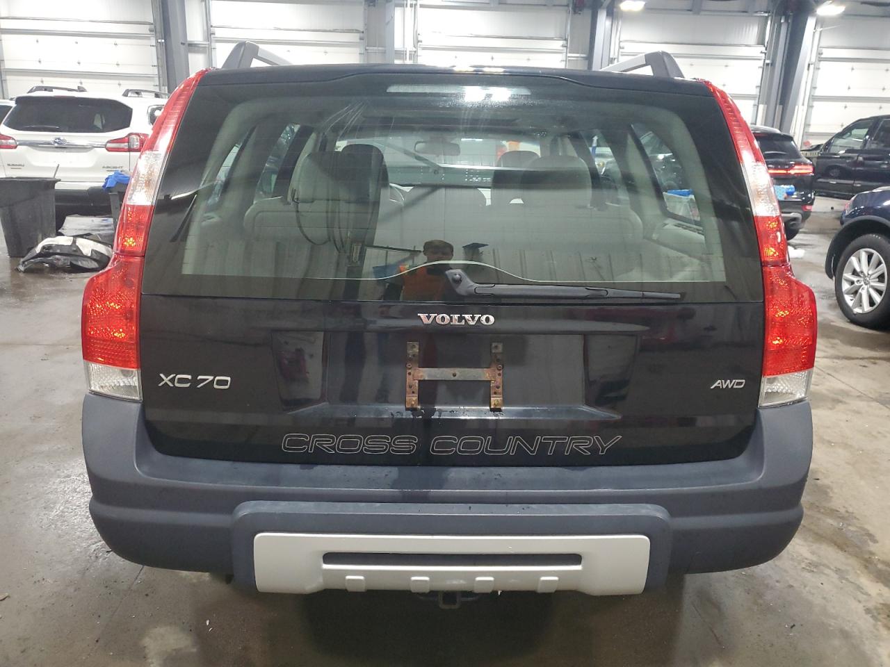 2005 Volvo XC70 - Image 6