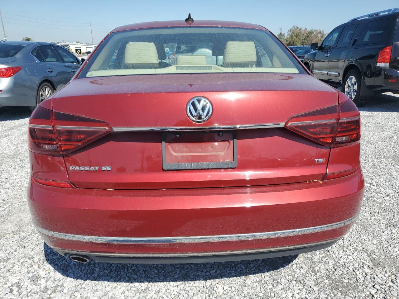 2017 Volkswagen Passat - Image 6