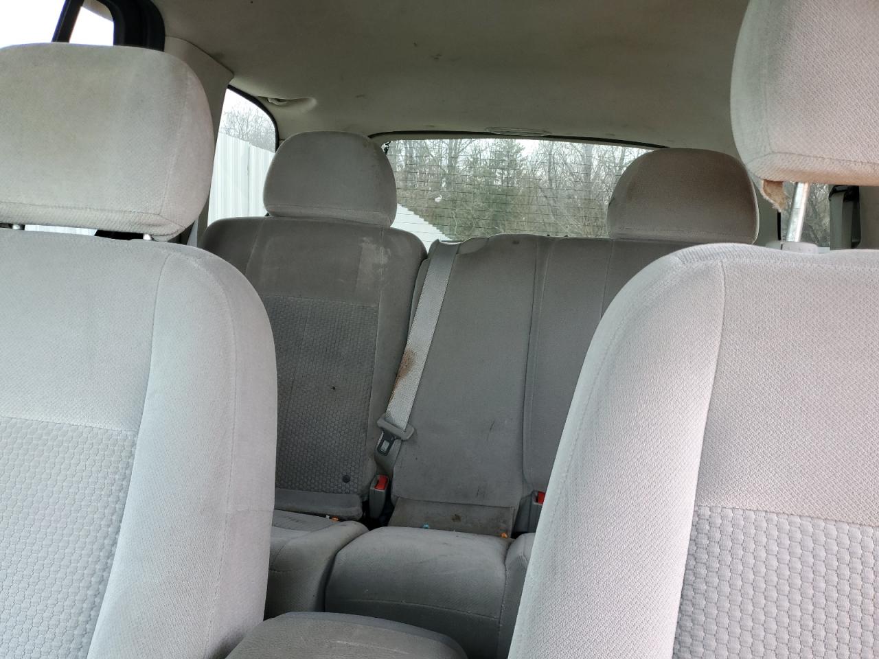 2007 GMC Envoy - Image 10