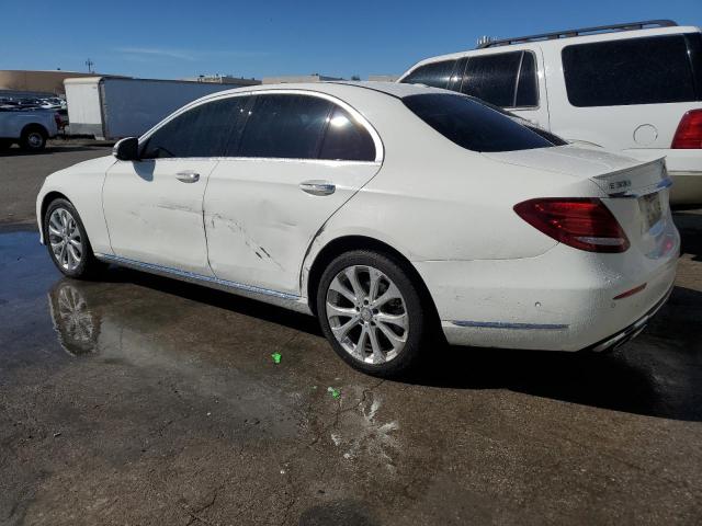 Sedans MERCEDES-BENZ E-CLASS 2017 Biały