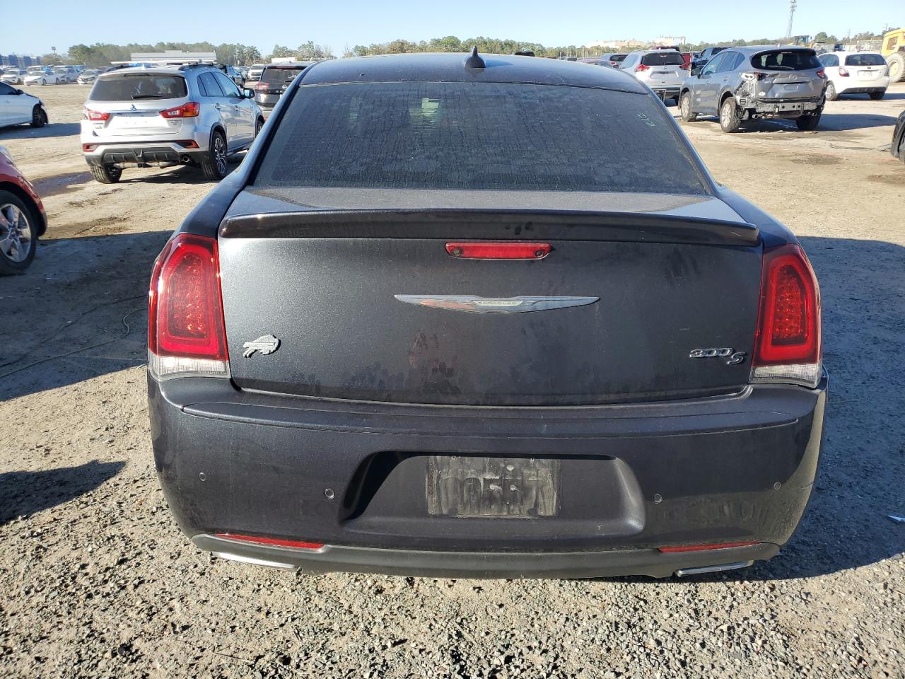 2018 Chrysler 300 - Image 6