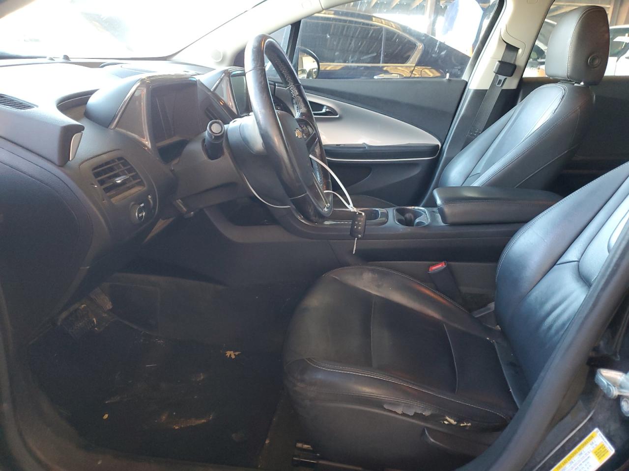 2013 Chevrolet Volt - Image 7
