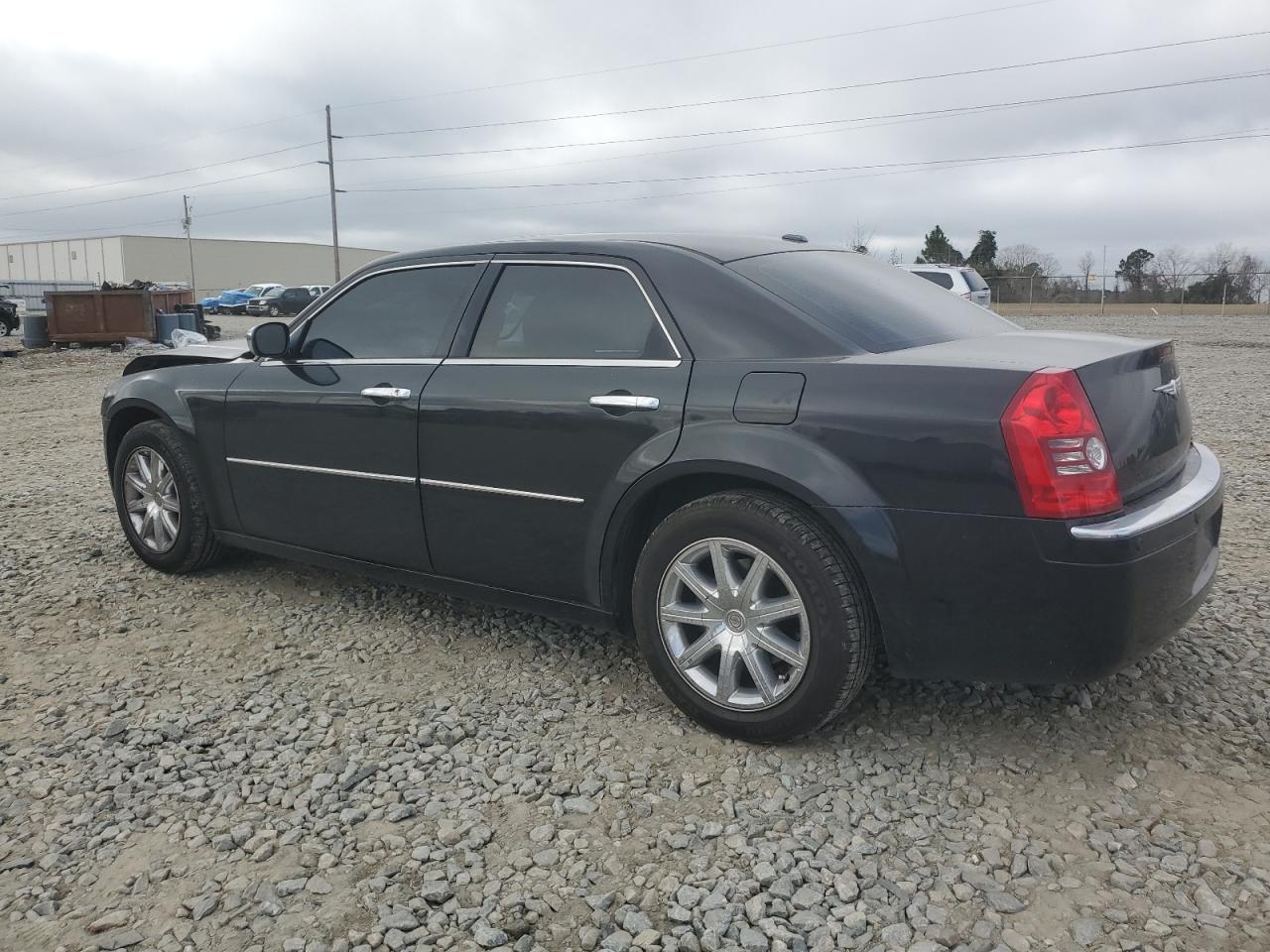 2010 Chrysler 300 - Image 2