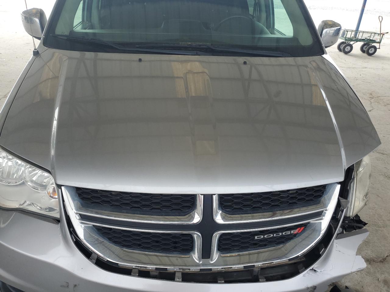 2016 Dodge Caravan - Image 14