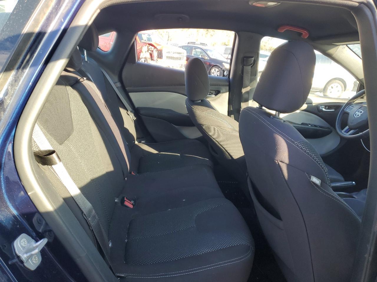 2015 Dodge Dart - Image 10