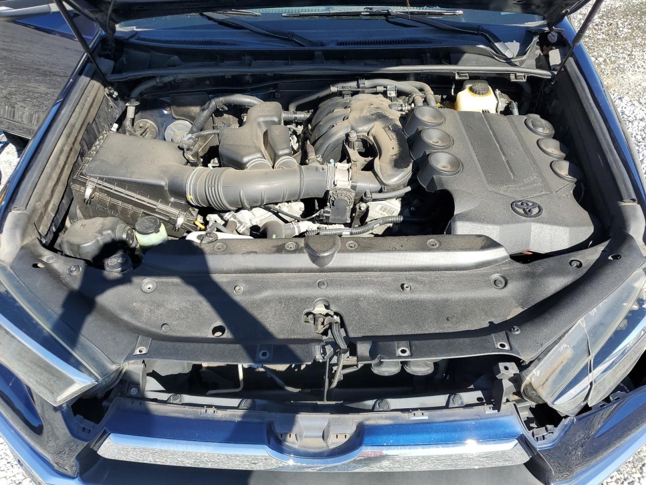 2014 Toyota 4Runner - Image 12