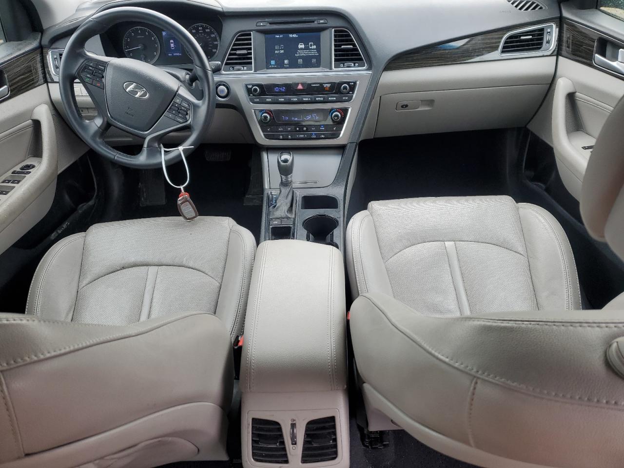 2017 Hyundai Sonata - Image 8