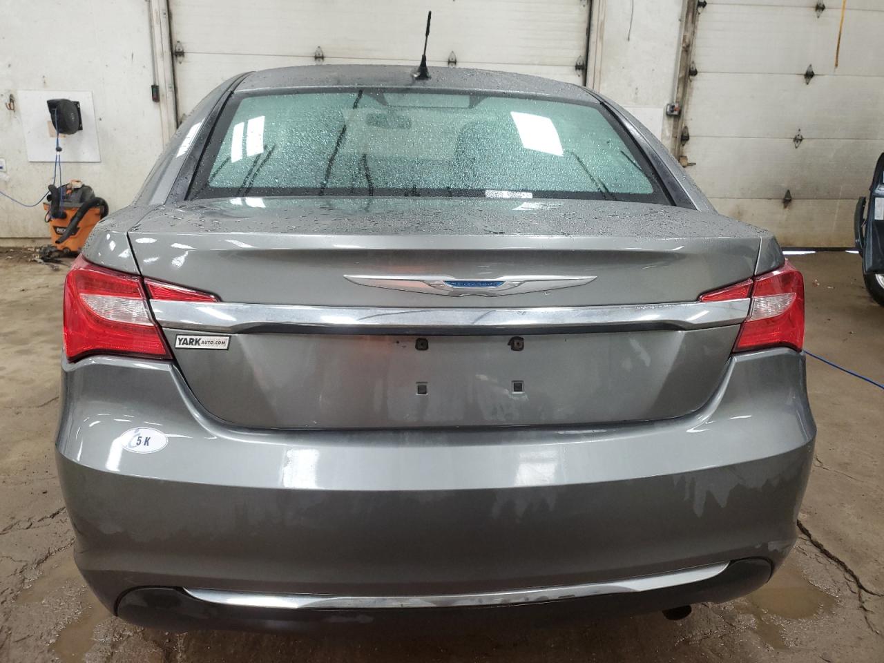 2012 Chrysler 200 - Image 6