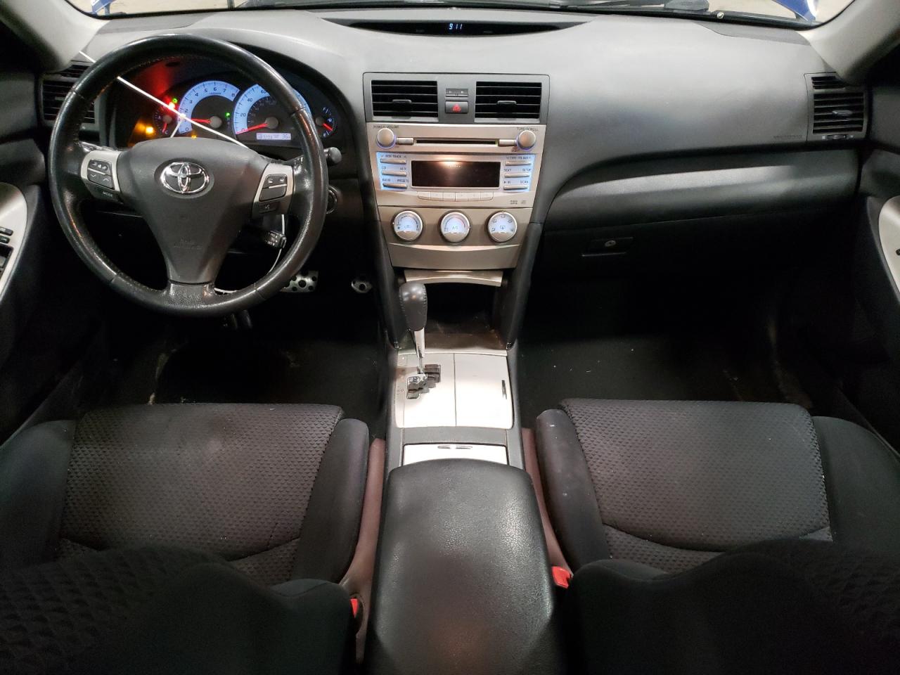 2011 Toyota Camry - Image 8