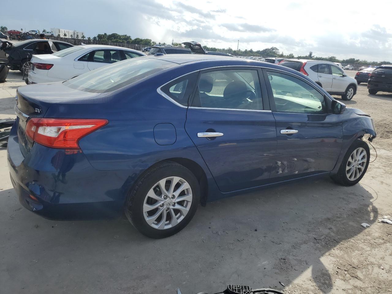 2018 Nissan Sentra - Image 3