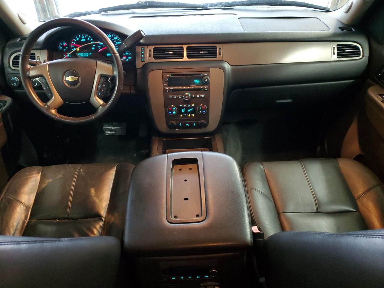 2013 Chevrolet Avalanche - Image 8