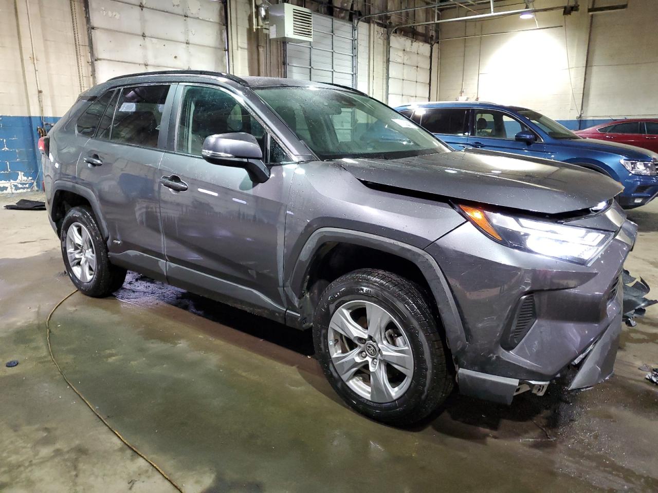 2022 Toyota RAV 4 - Image 4