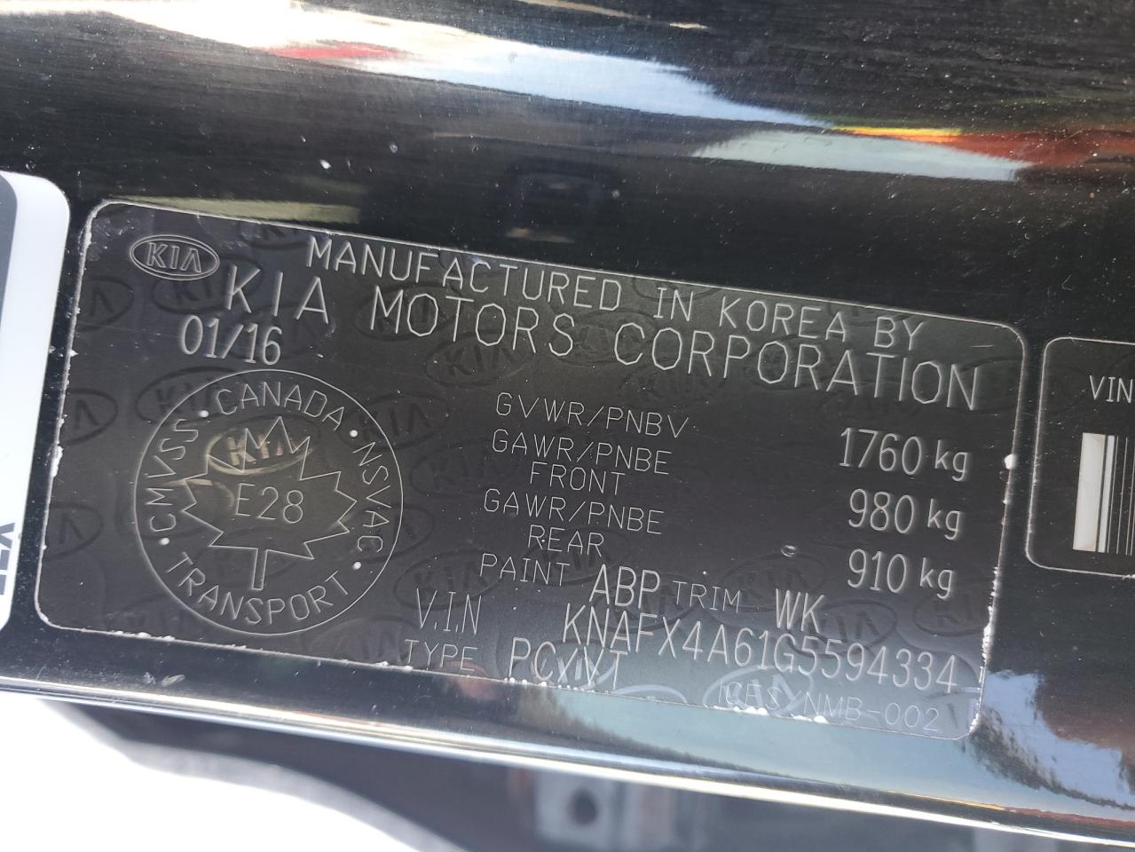 2016 Kia Forte - Image 12