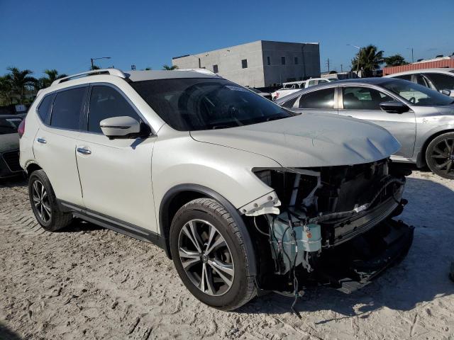  NISSAN ROGUE 2017 Biały