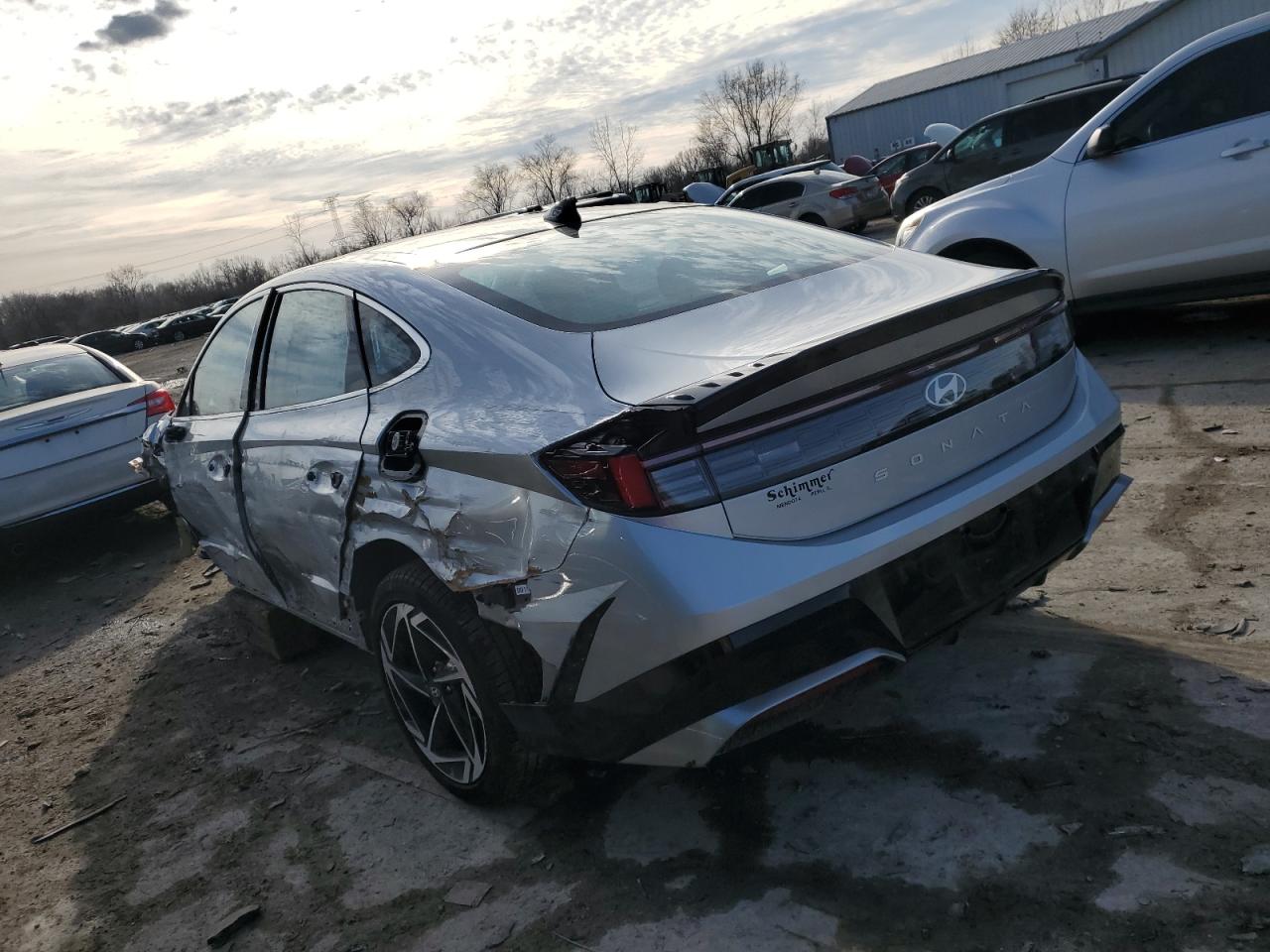 2024 Hyundai Sonata - Image 2