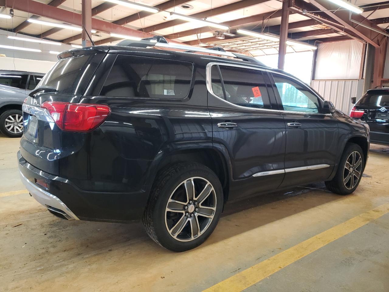 2018 GMC Acadia - Image 3