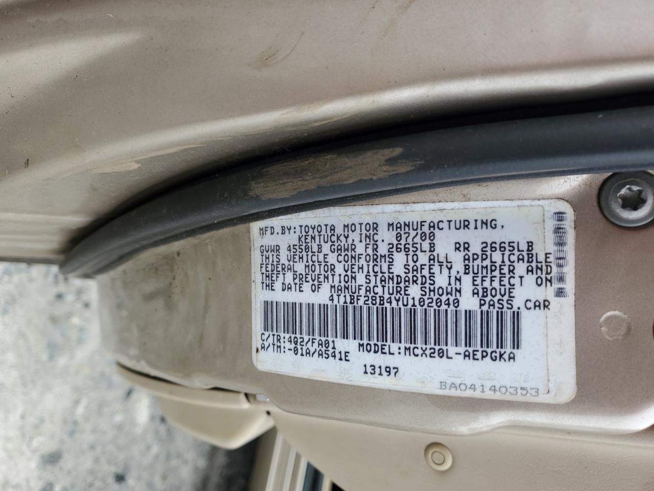 2000 Toyota Avalon - Image 12